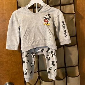 DISNEYS MICKEY MOUSE WITH MOUSE EARS HOOD MATCHING OUTFIT